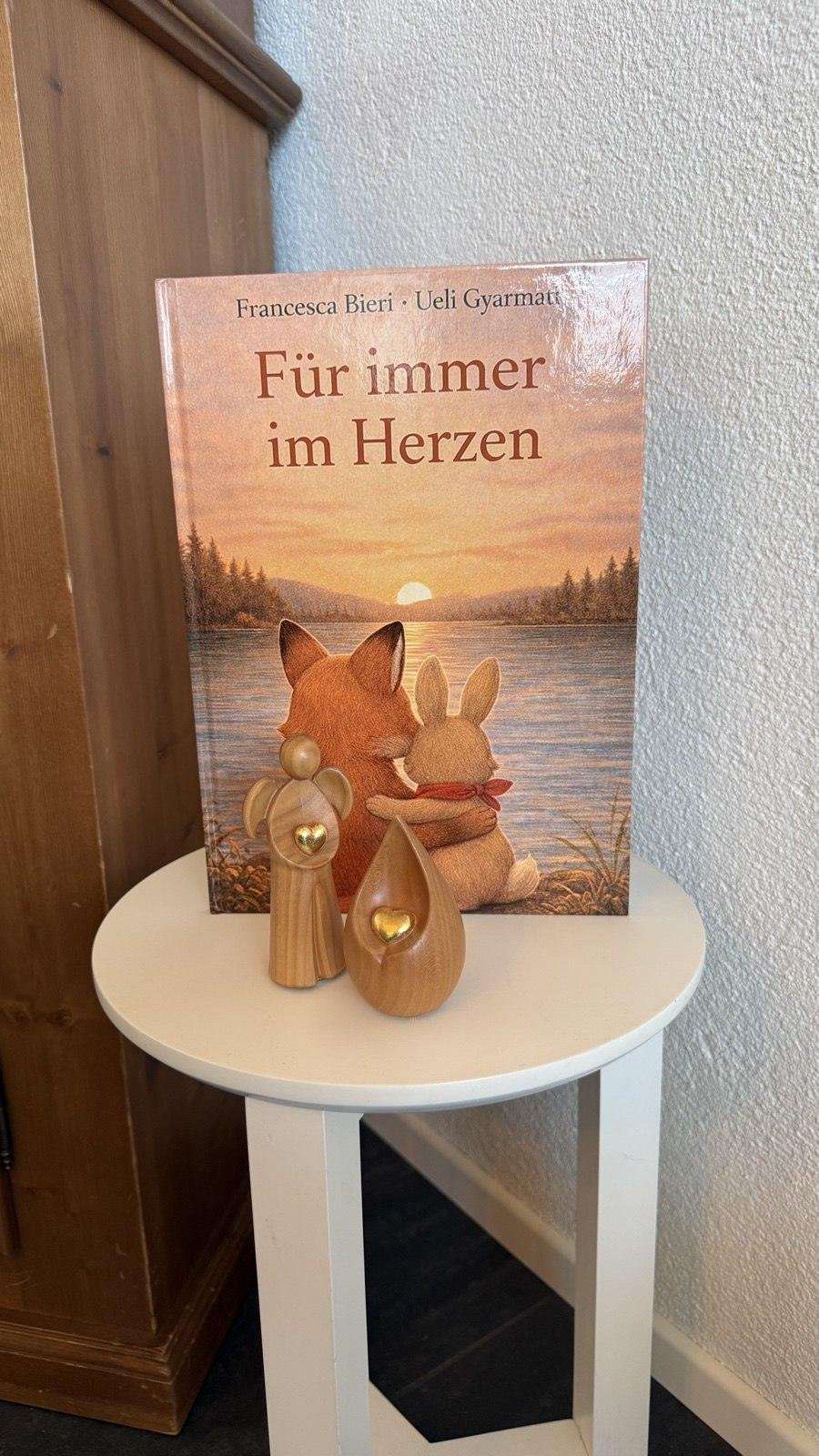 Für immer im Herzen, stille Ecke im Geschäft